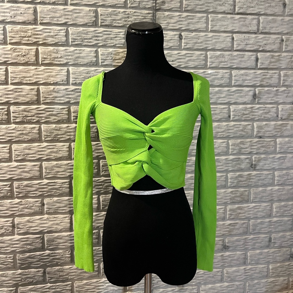 Women’s green long sleeve twisted front